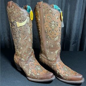 Corral Brown and Gold Embroidered Heeled Boots